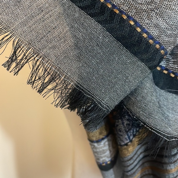 Simply Novelle Women’s Scarf, Color; diff. greys, black, blue’s, diff. brown’s - Picture 11 of 16